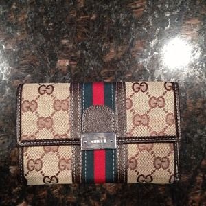 Gucci wallet