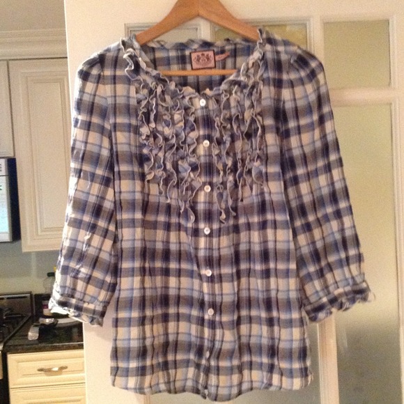 🚫Sold in bundle Juicy Couture plaid shirt