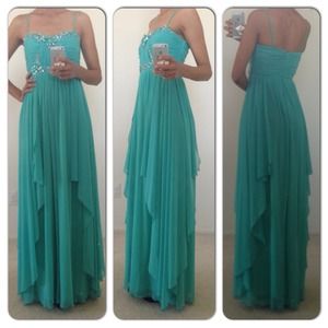 SALE!! PRICE Dropped!Prom Turquoise Gown / New WOT