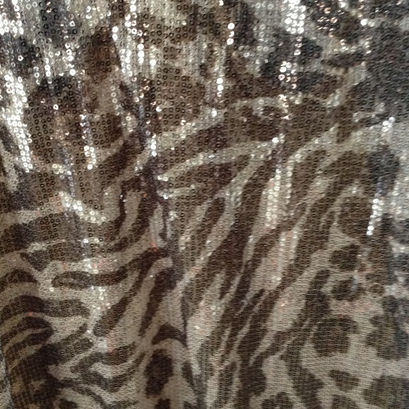 Sequin zebra tank top - Picture 3 of 3