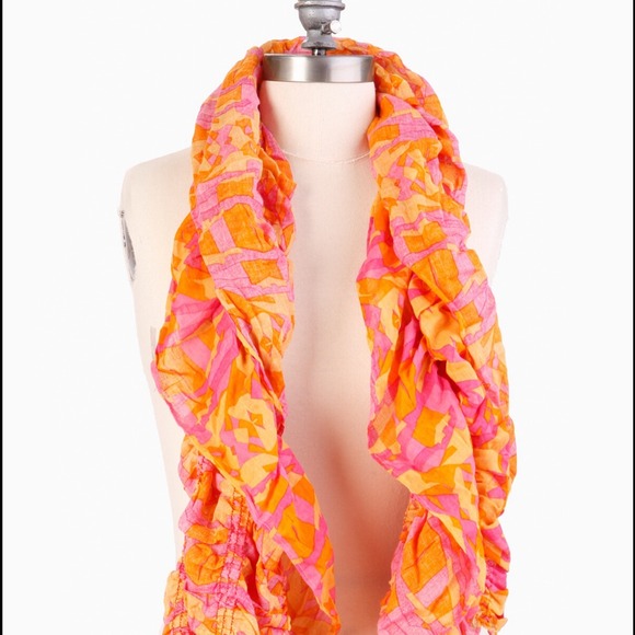NWT Vibrant ruffle scarf.