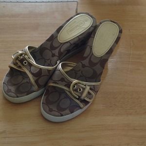 Coach sandals