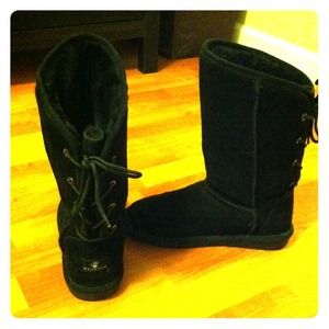 Black Bearpaw Boots