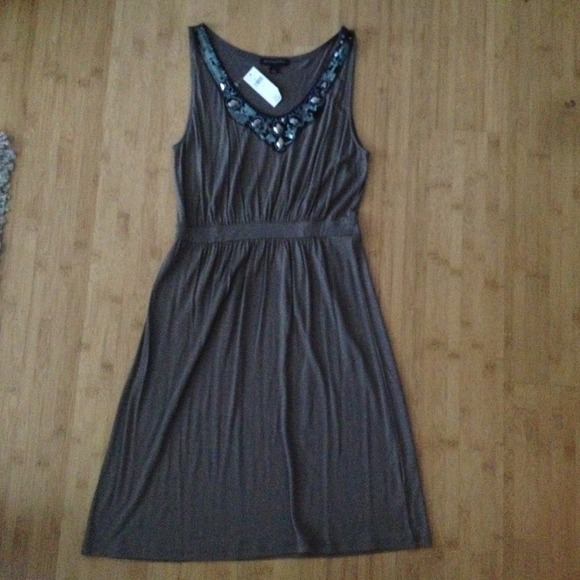 GREAT FOR SUMMER! Banana Republic Dress - Picture 2 of 4