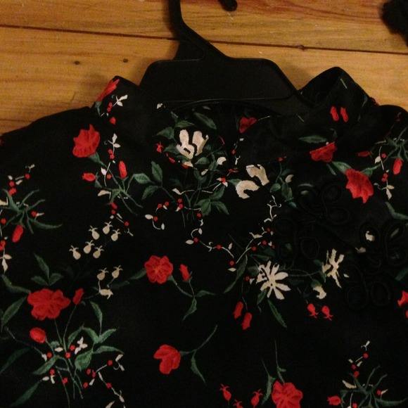 ⌛️❌SOLD❌Fashionable Far Eastern Style Dress - Picture 2 of 3