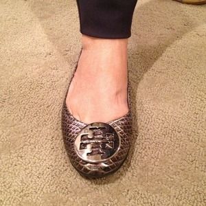 Tory Burch Flats! Only been worn once.