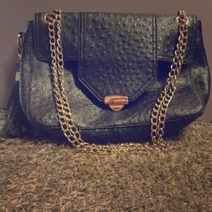 Imoshion black ostrich chain bag