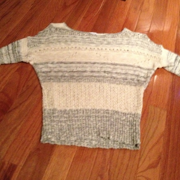 ♥️SOLD♥️Delia's sweater