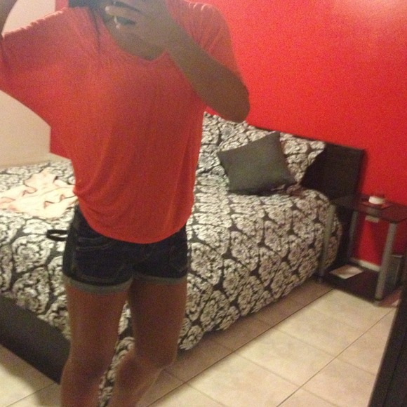 TRADED. 🎈🎈Orange casual loose fitting too
