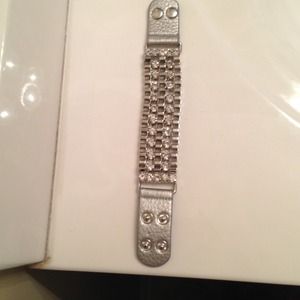 ✨Really cute silver Bracelet ✨