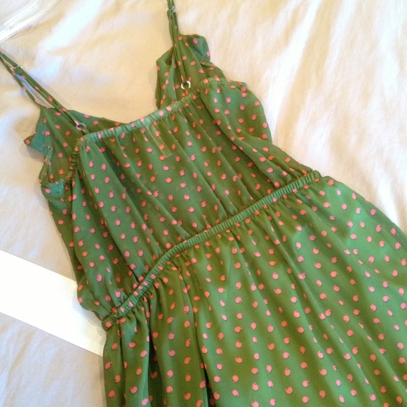 Green Dress with Ruffle Details - Picture 4 of 4