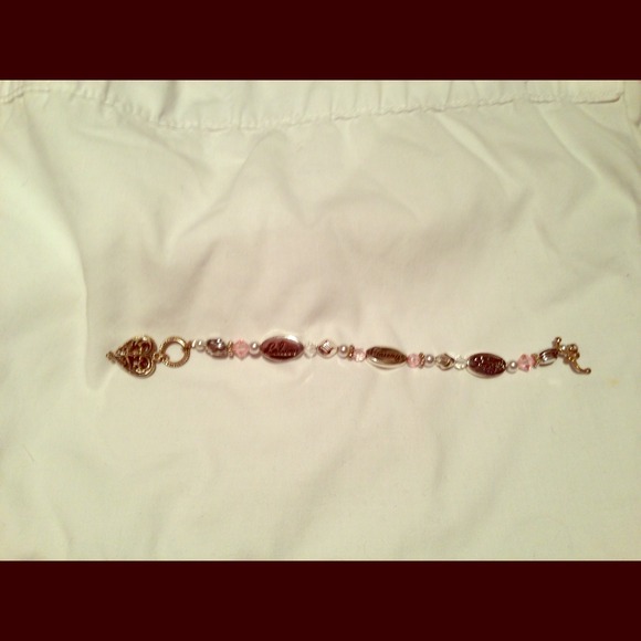 Cute inspiring bracelet.