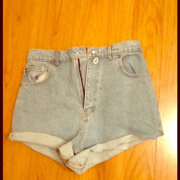 High waist denim shorts