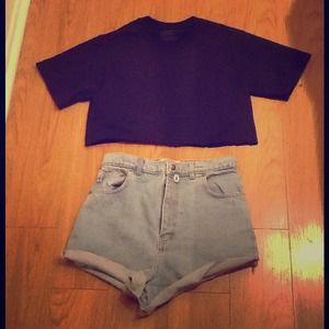 High waist shorts  28waist & size 4 crop top