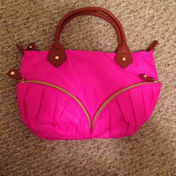 🚩REDUCED PRICE 🚩Pink Sondra Roberts purse
