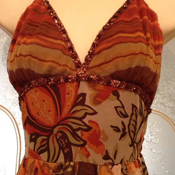 gently used Arden B silk halter dress size M - Picture 2 of 3