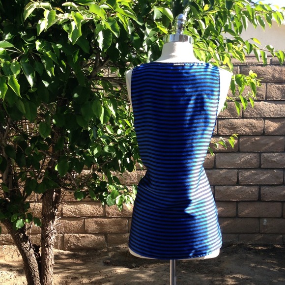 Striped Michael Kors Sleeveless Top - Picture 3 of 4