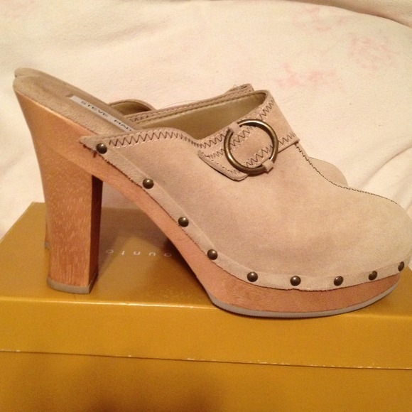 SOLD/bundled❗💥Steve Madden suede & wood heels - Picture 2 of 3
