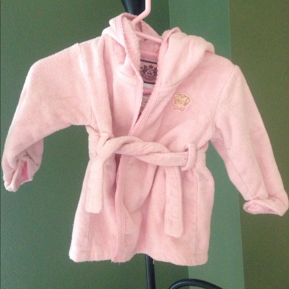Bundle! Juicy Couture robe & osh josh jumper