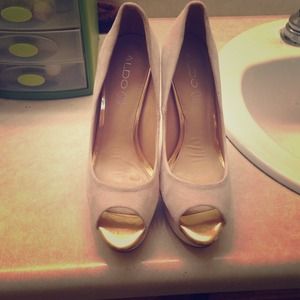 Aldo suede heels