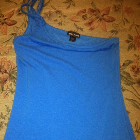Wet seal top