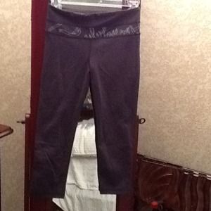 Lululemon wunder under crops grey 4