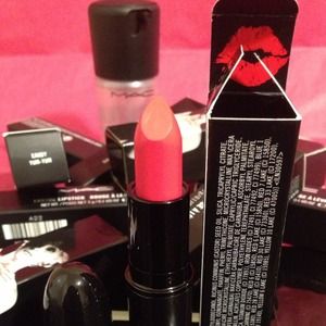 AUTHENTIC "Scarlet Ibis" MAC LIPSTICK