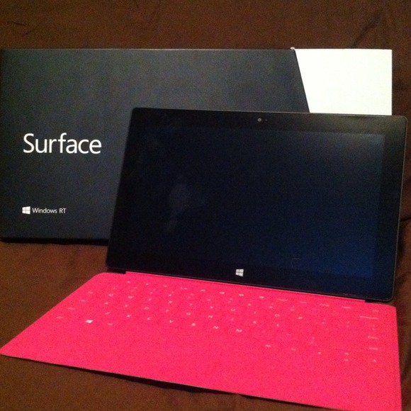 SOLD-EBAY💥 Surface RT 32GB w/ Touch Keyboard - Picture 2 of 4