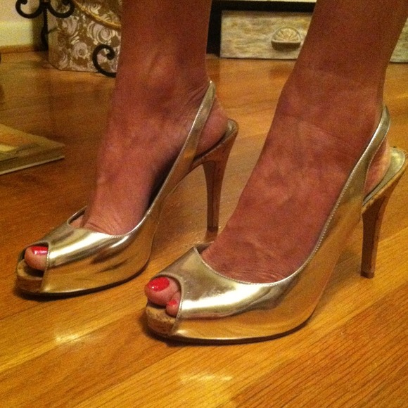 Guess heels