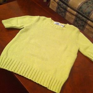 *just reduced* Green short sleeve sweater medium