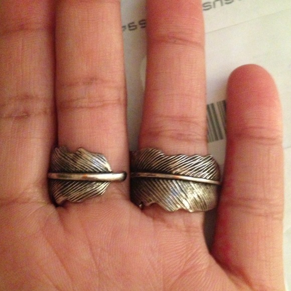 2 finger ring - Picture 2 of 2