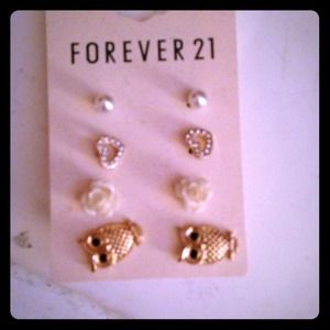 Earring set