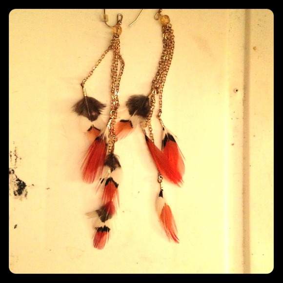 Express earrings
