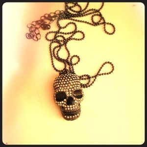 Skull necklace