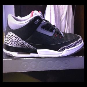 Jordan Black cement 3s