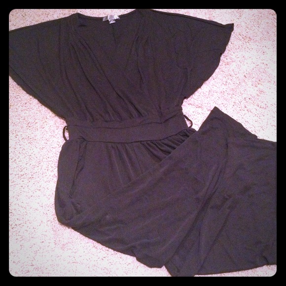 RESERVED! Black Jumper - has pockets & belt loops!