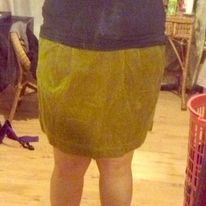 Old Navy mustard yellow skirt
