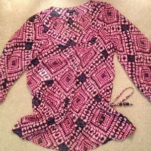 ❌SOLD❌Nine West peplum top with cinch waist