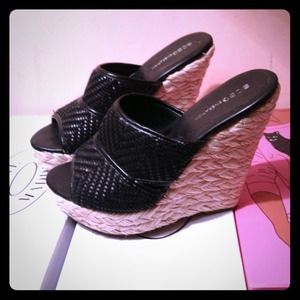 Bcbg wedges