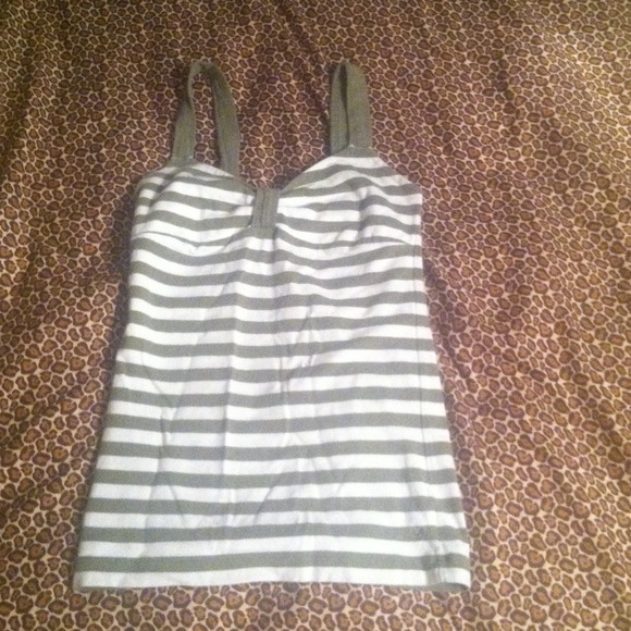 ⛔SOLD⛔Super cute striped tank