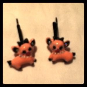 Betsy Johnson piglet earrings