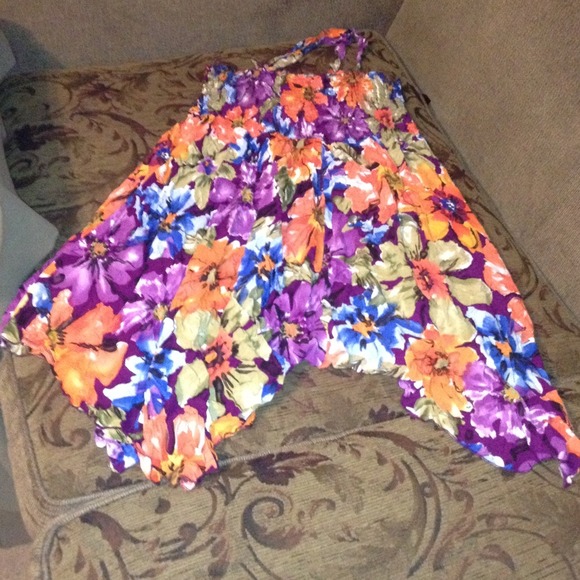 Hawaiian convertible style dress