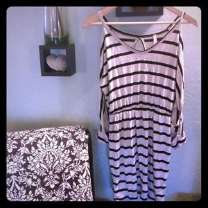 Unique and amazing dress by Paper Crane