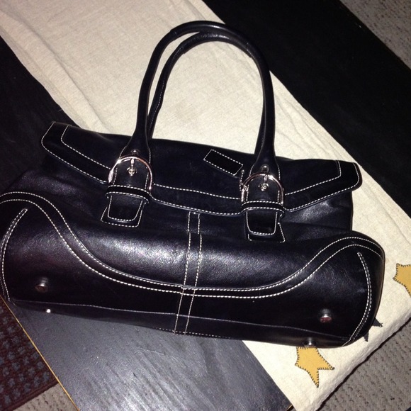 🚫🚫SOLD🚫🚫Coach black leather duffle