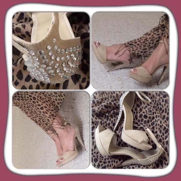 Bling Bling Sexy Nude Peep Toe Ankle Strap Sandal - Picture 2 of 4