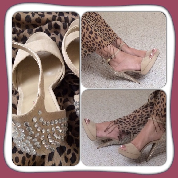 Bling Bling Sexy Nude Peep Toe Ankle Strap Sandal - Picture 4 of 4