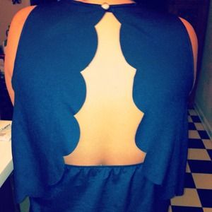 Reduced! NWT navy open back scallop top boutique L