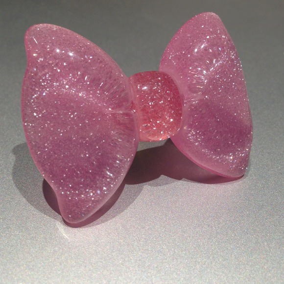 🎀Baby Pink Bow Ring Clear Resin Silver Glitter - Picture 2 of 2