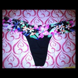 Vs lace thong