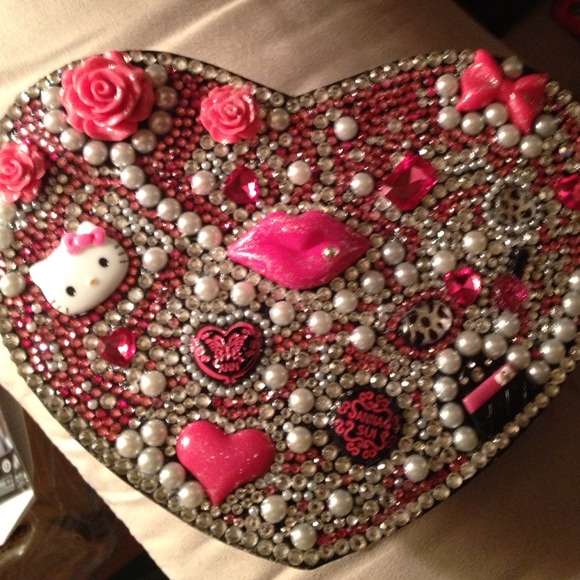 Custom made hello kitty bling heart shape purse